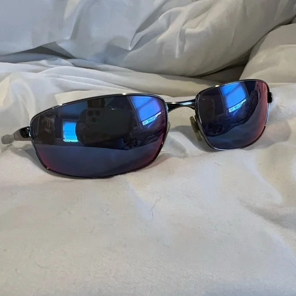 Vintage Revo Blue polarized H2o sunglasses. Style 3050 - Picture 3 of 10